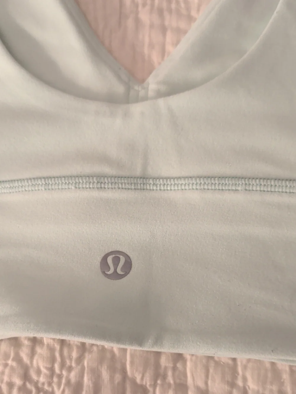 Lululemon Align A/B Cup Light Support Vneck Bra Size 12 Mint Moment